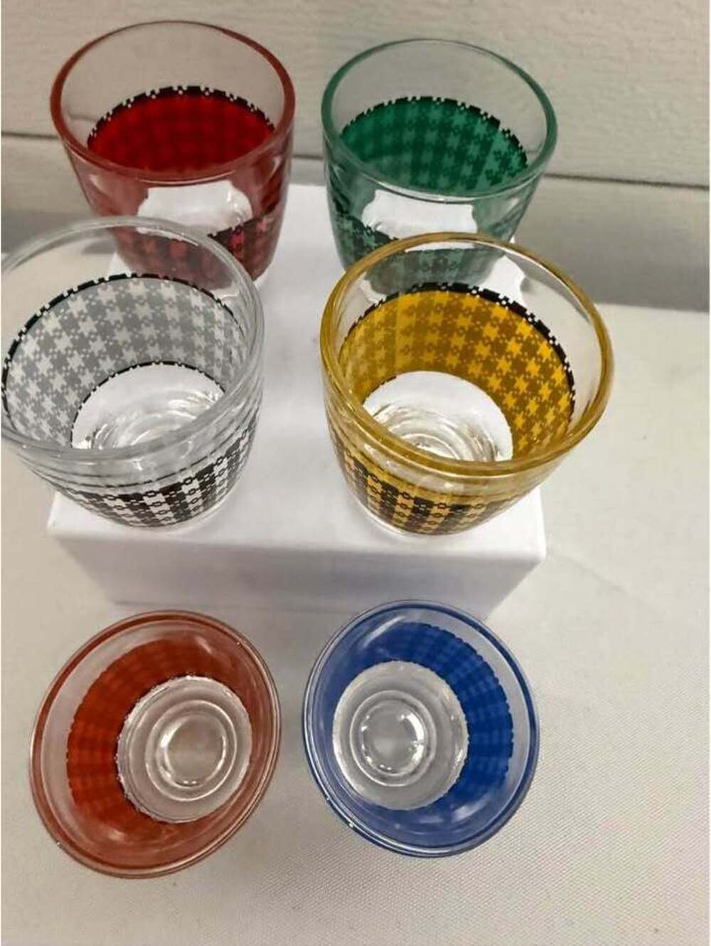 Vintage Luminarc France Houndstooth Shot Glasses - Set of 6 - Picture 2 of 4